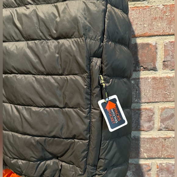NWT Hawke & Co. Sport Performance Lightweight Duck Down Puffer Vest Size XL - Picture 3 of 7